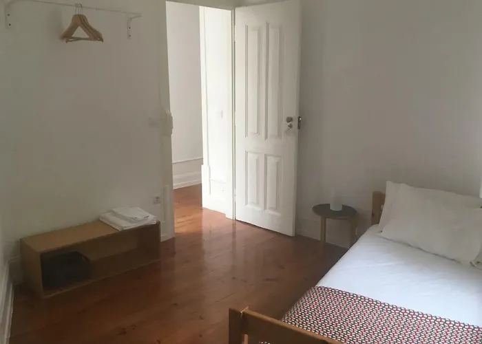 五分之五住宿加早餐旅馆 * 科英布拉